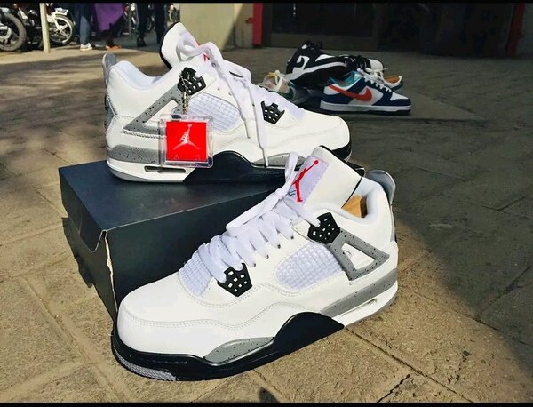 Jordan 4