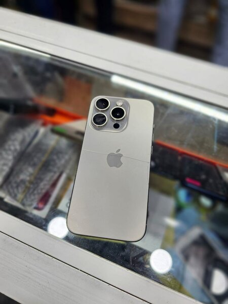 Iphone 15 pro 128 giga dos fis