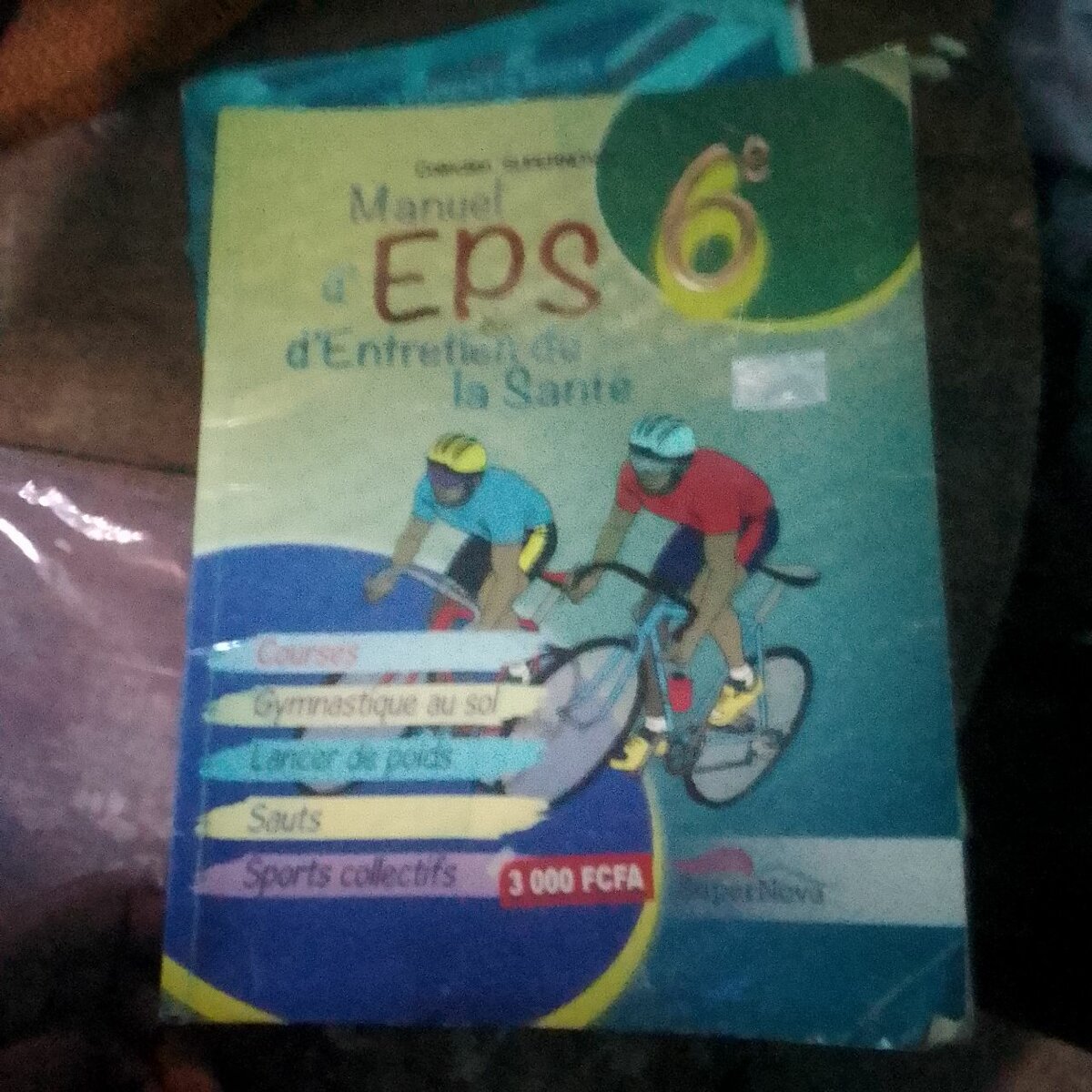 Manuel scolaire 6e - Maths, EPS et Compétences