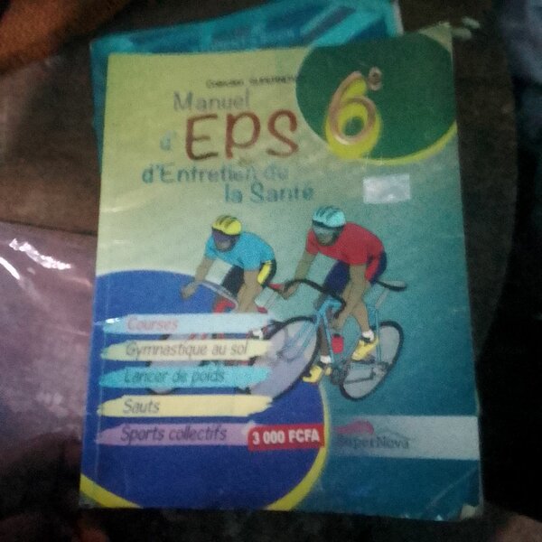 Manuel scolaire 6e - Maths, EPS et Compétences