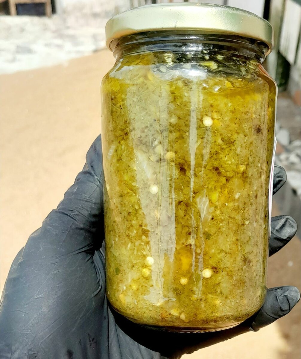 Pâte de piment épicée en pot