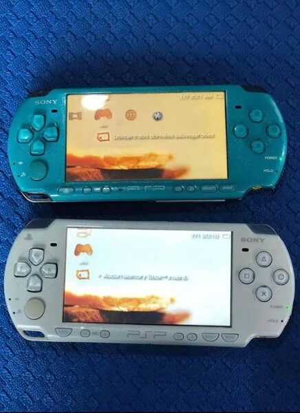 Sony PSP Consoles Bicolores