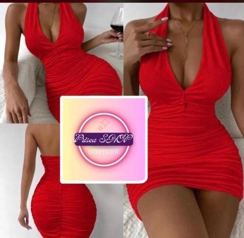 Robe rouge élégante femme