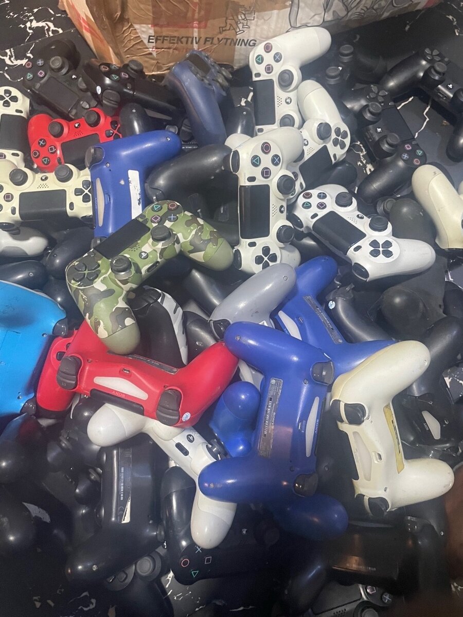 PlayStation 4 controller used original