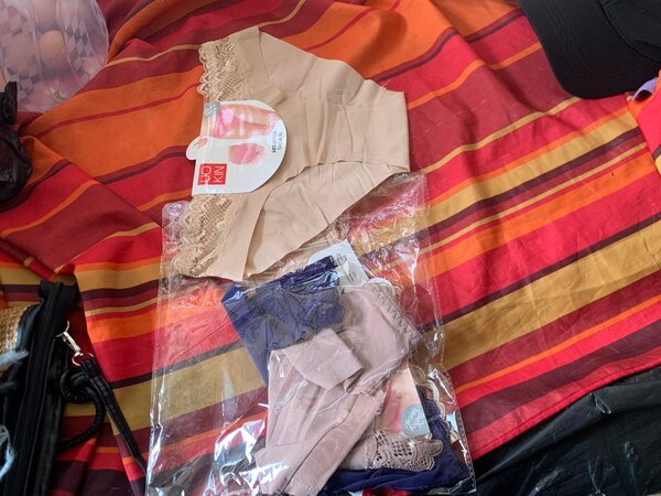 Culotte en dentelle multicolore