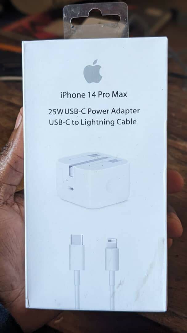Iphone original fast chargers