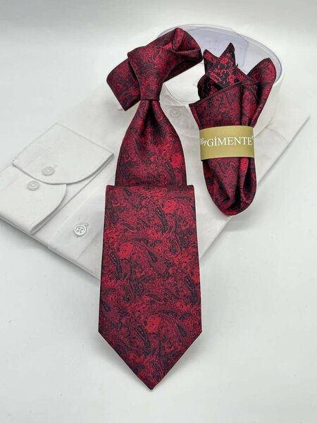 Flying tie with pocket square