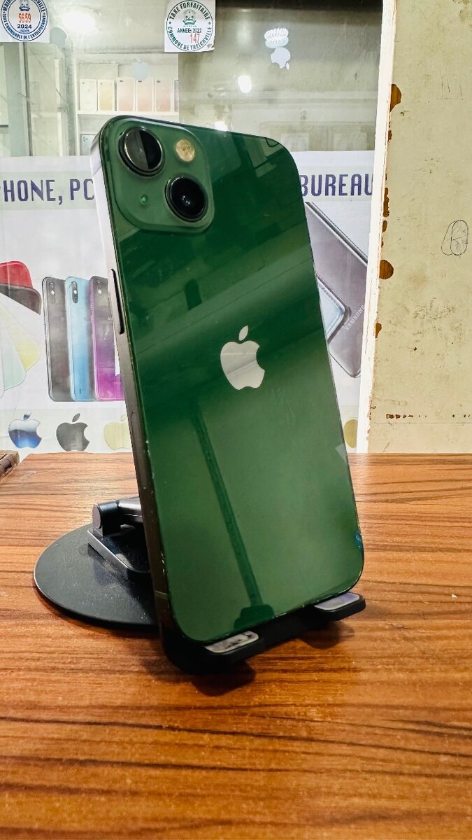 iPhone 13 128giga avec ID