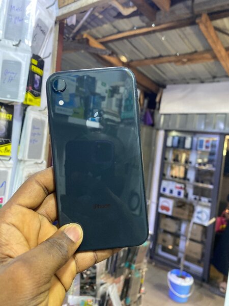 iPhone XR 64 gig Black
