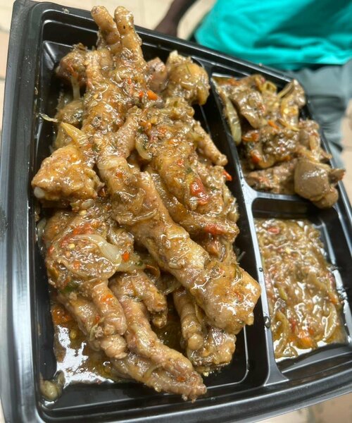 Patte de poulet sauté+rogon