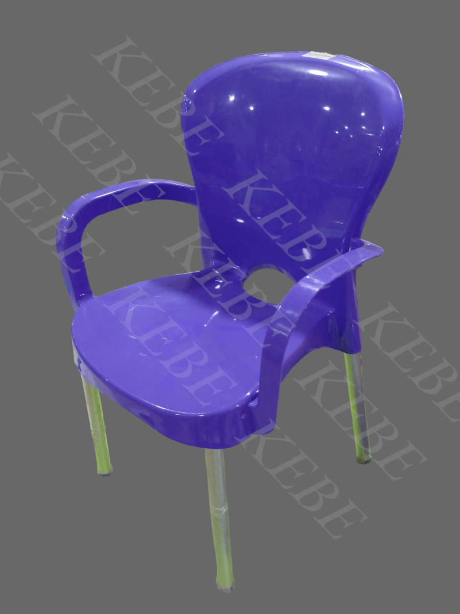 Chaise en plastique pour enfan