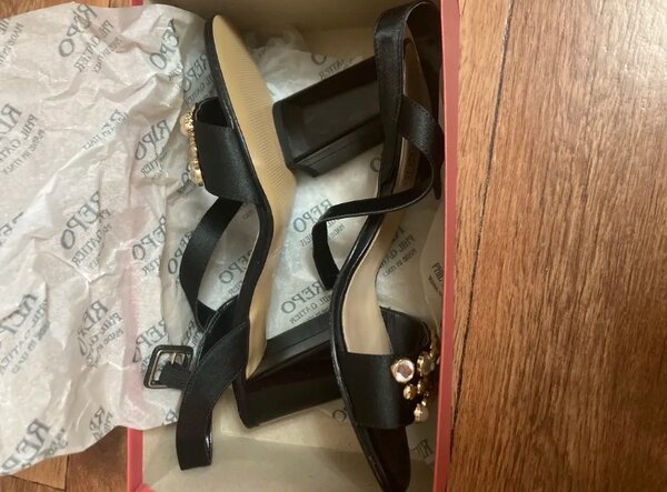 Босоножки Phil Gatier