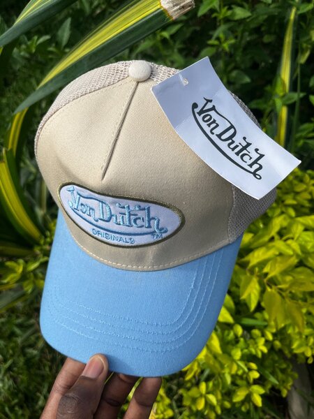 Casquette tendance sportive