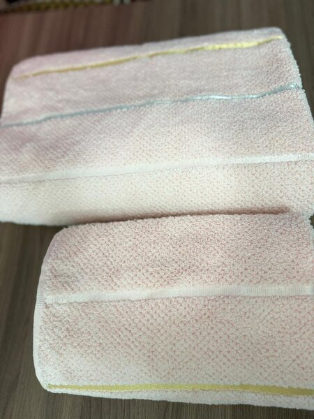 Полотенцы 2в1 состояние отличное новое