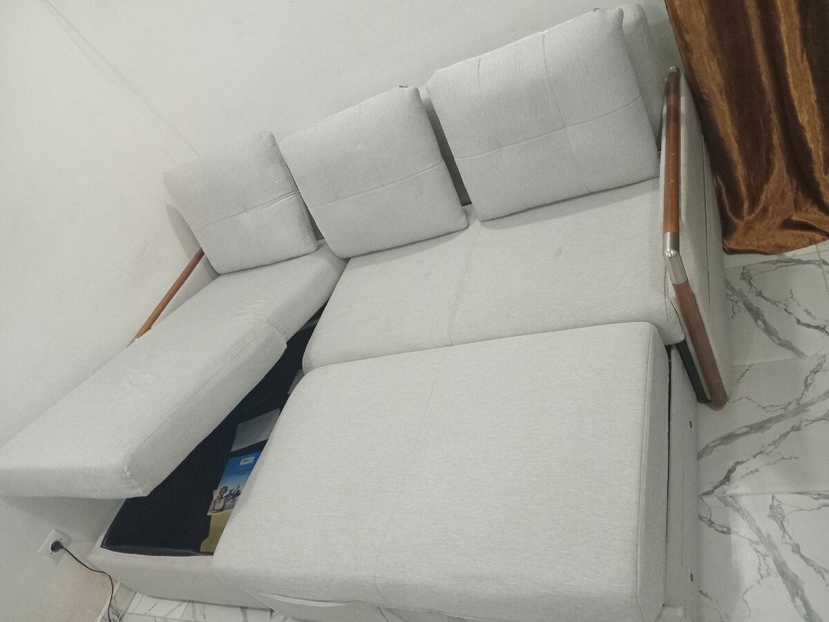 Canapé lit convertible moderne