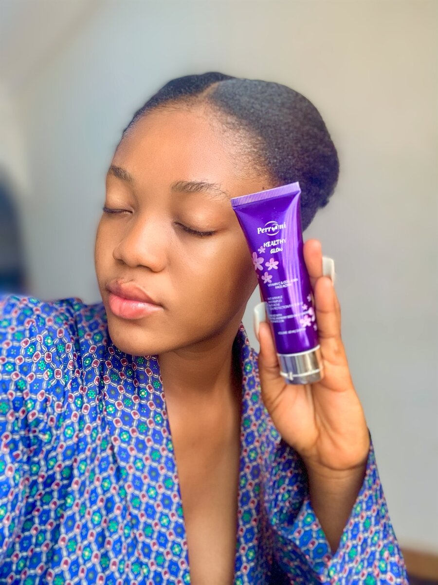 Healthy  glow lightening face cream