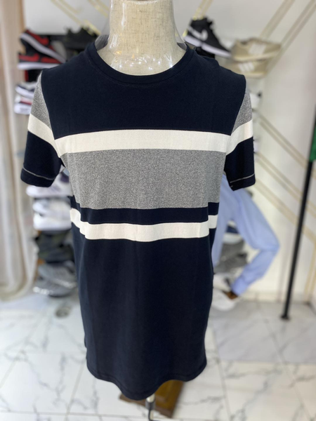 T-shirt bleu blanc