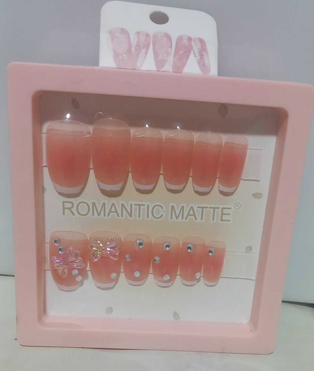 Ongles Press-On Romantiques
