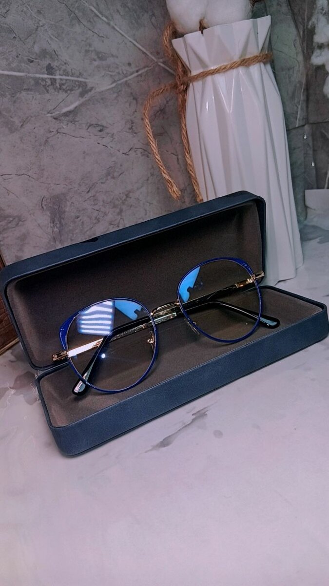 Lunettes élégantes modernes