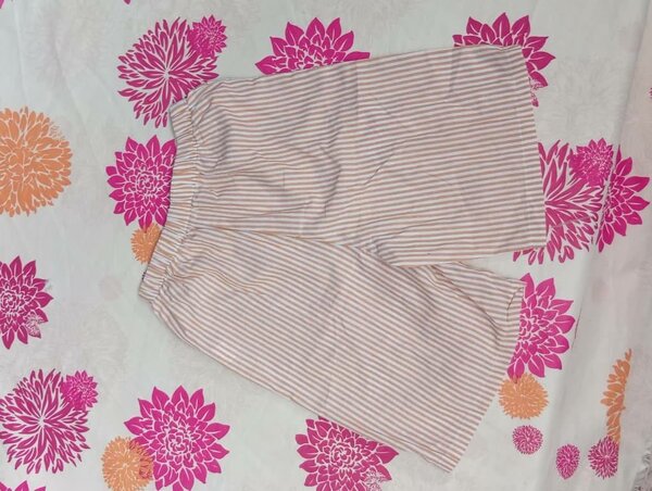 Short rayé en coton doux