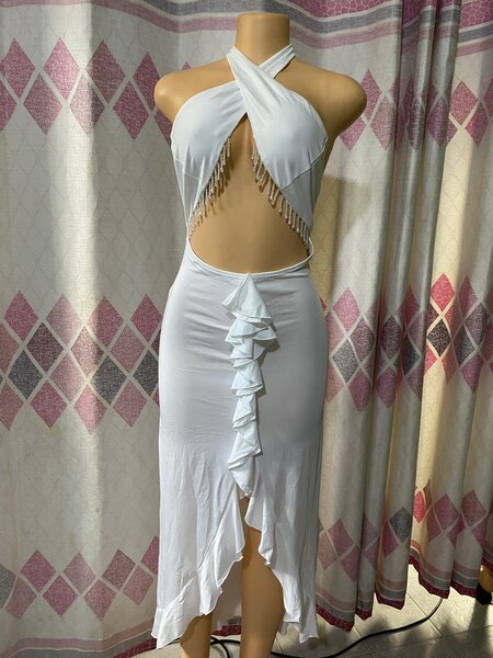 Robe longue dos nu élégante