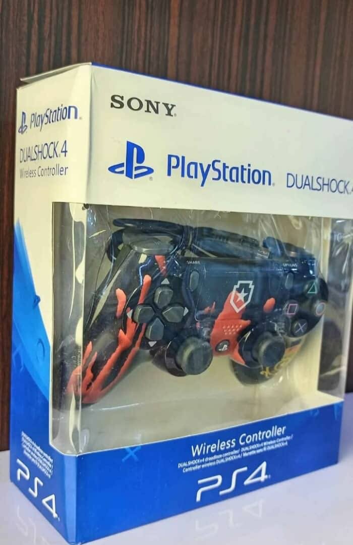 Manette ps4 neuve et scellée