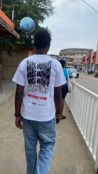 T-shirt blanc graphique