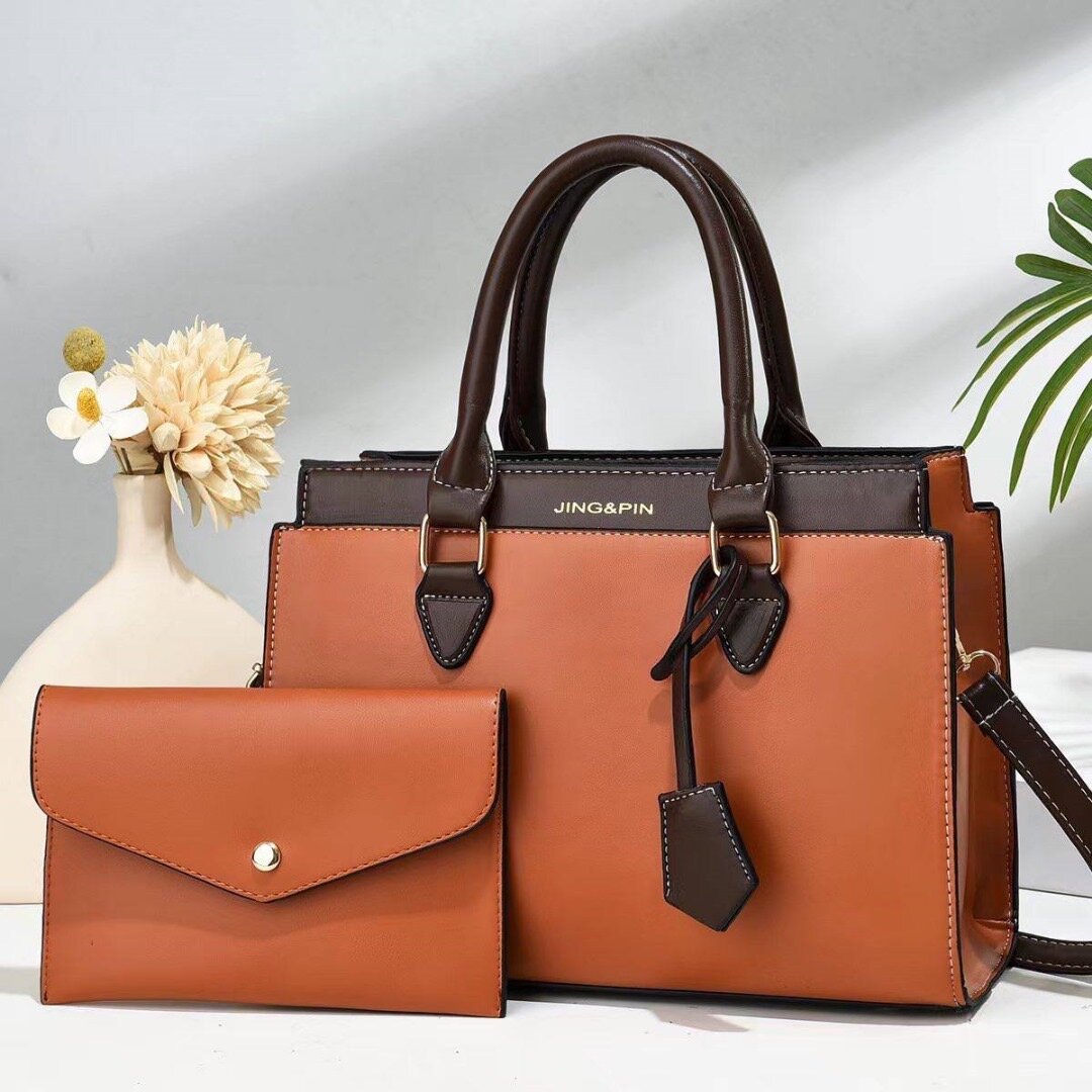 Sac à main élégant avec pochette