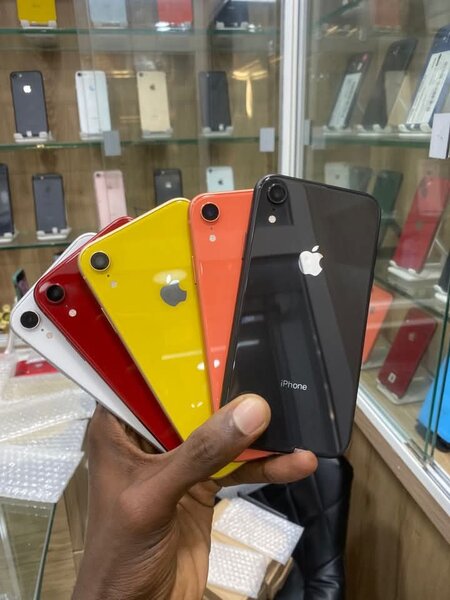 iPhone XR - 128GB