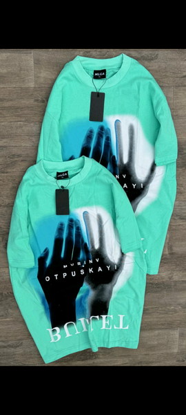 T-shirt graphique turquoise tendance