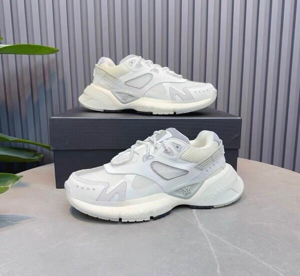 Chaussures de sport blanches homme