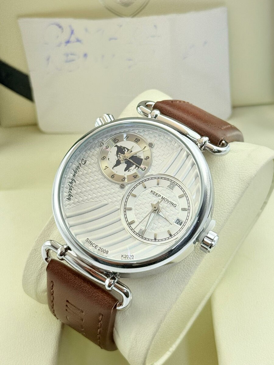 Montre de Luxe Dorée