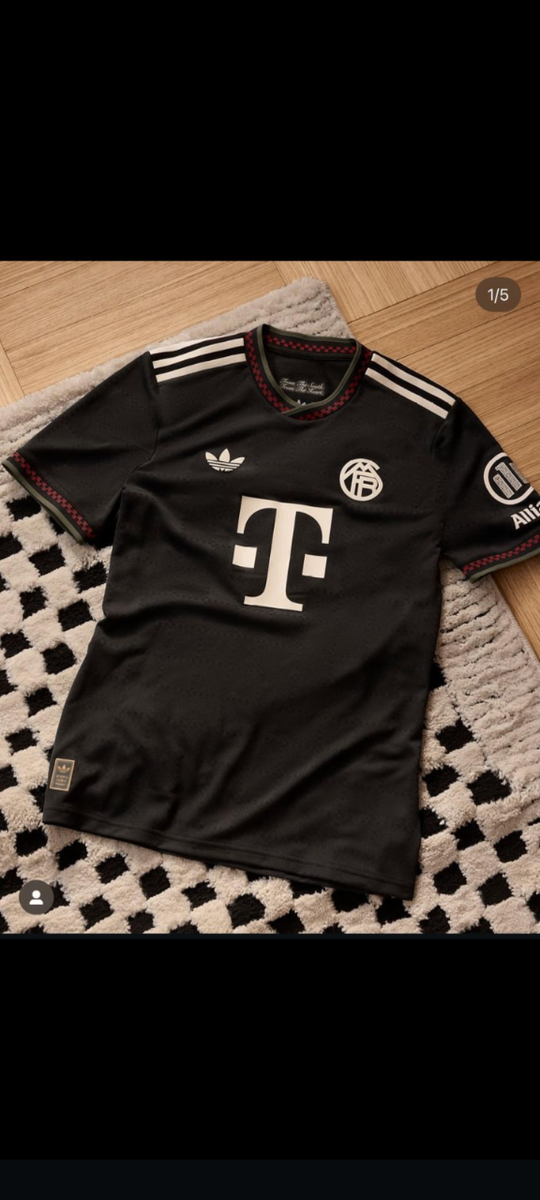 Maillot de football noir Adidas