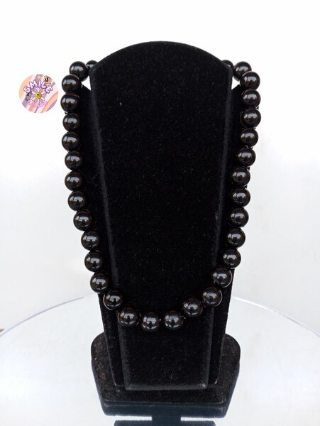 Black Jumbo pearl necklace
