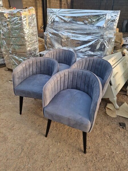 Fauteuils Velours Élégants