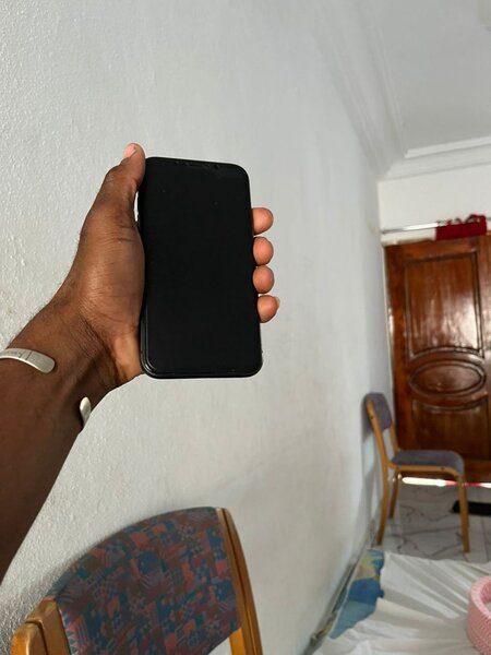 iPhone 11 Noir 64Go