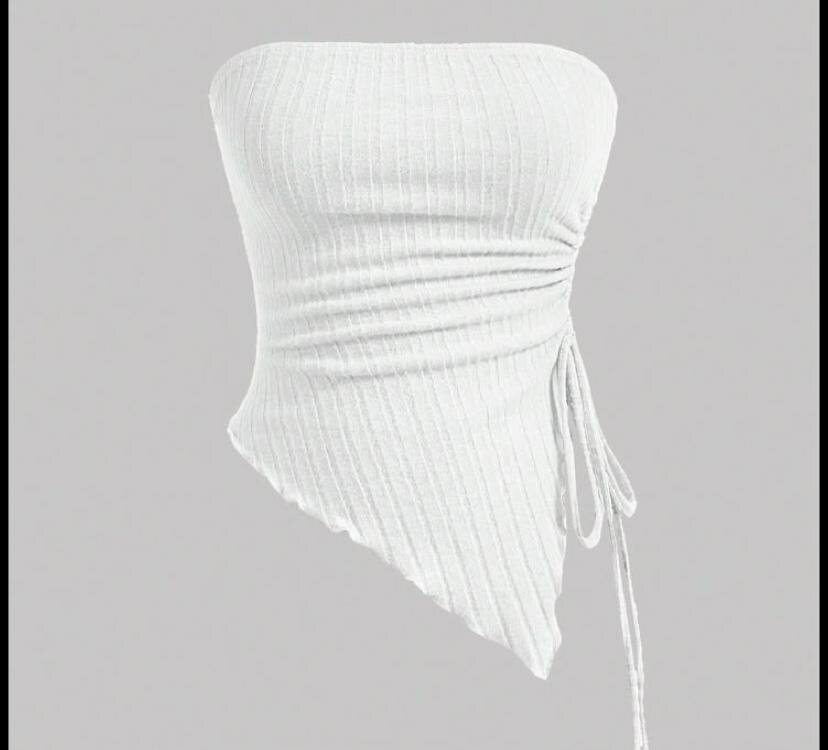 Top asymétrique femme élégante