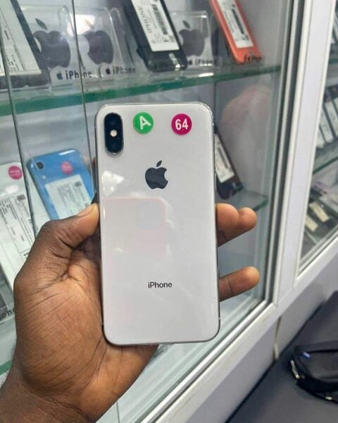 iPhone avec stockage 64 Go