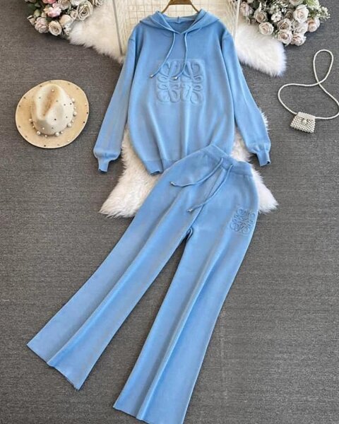 Women's suit, pants + jacket with hood, color blue