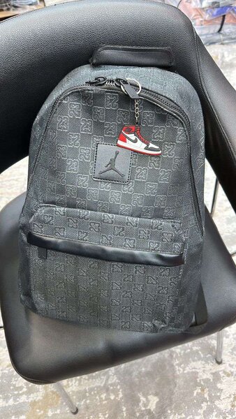 Sac à dos tendance baskets