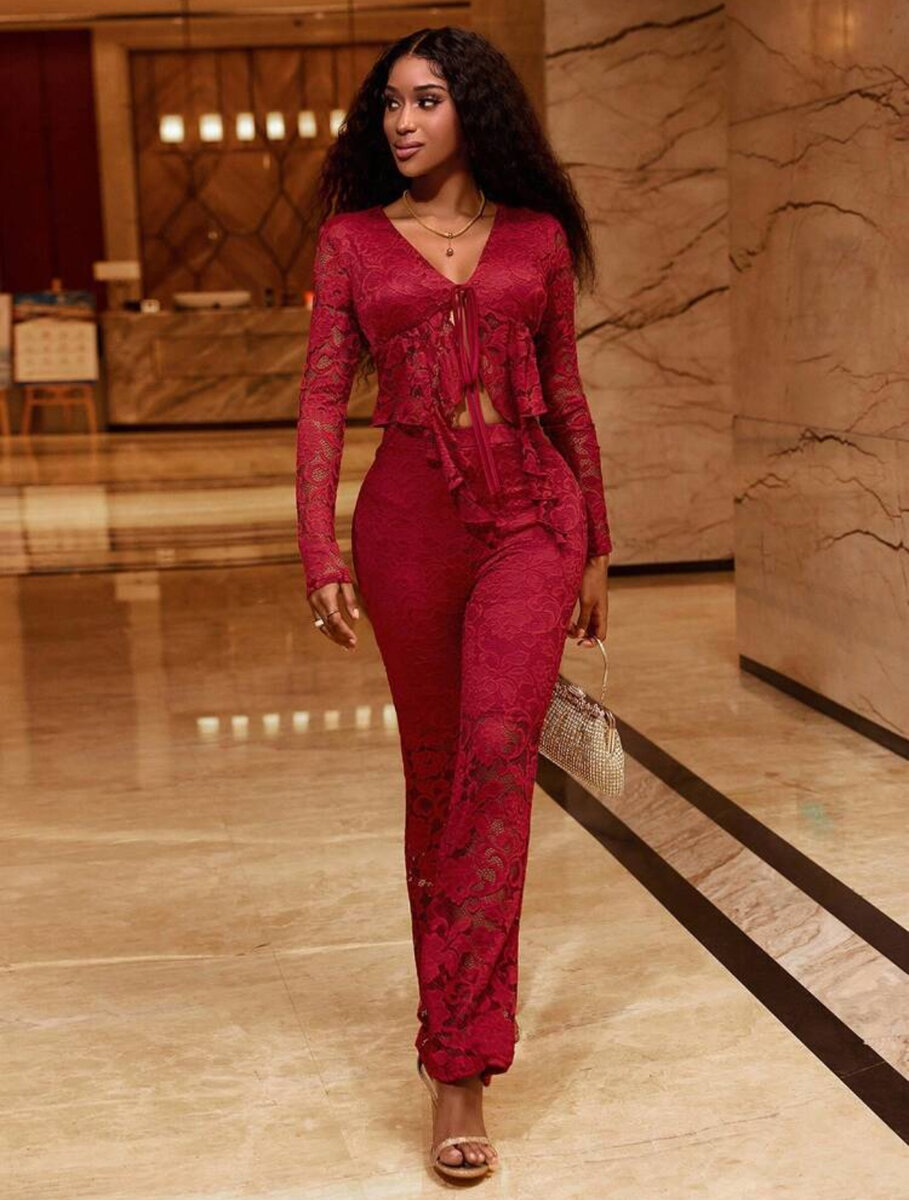 Ensemble en dentelle rouge femme