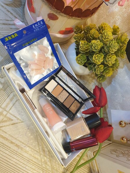 Makeup deal