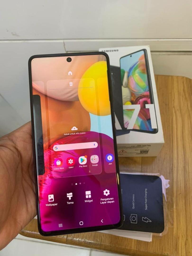 GALAXY A71 5G 128GB IN BOX