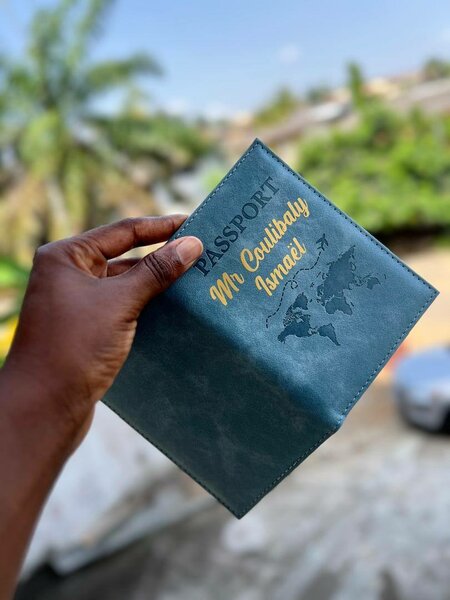 Porte-Passeport Élégant Voyage