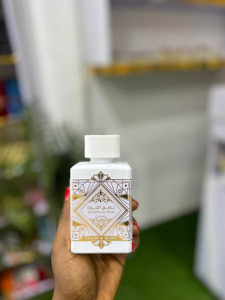 Bade’e Al Oud Honor & Glory by Lattafa. (100ml)