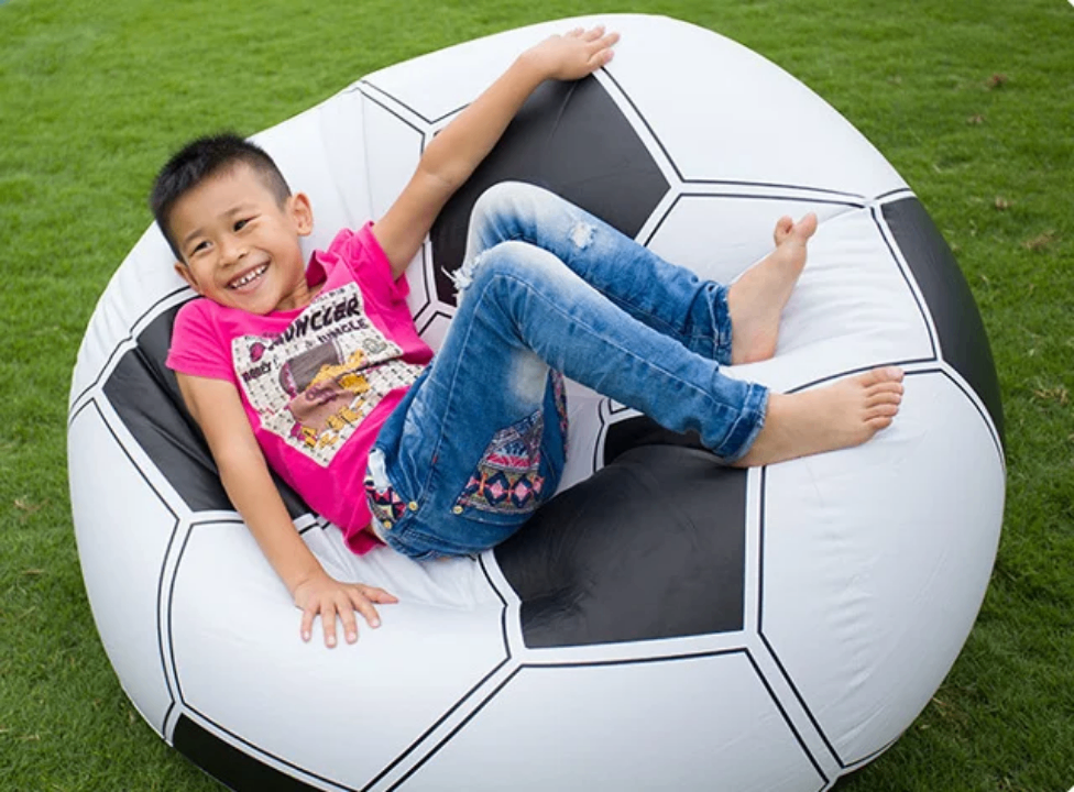 CHAISE DE FOOTBALL GONFLABLE POUR ENFANTS + POMPE ÉLECTRIQUE