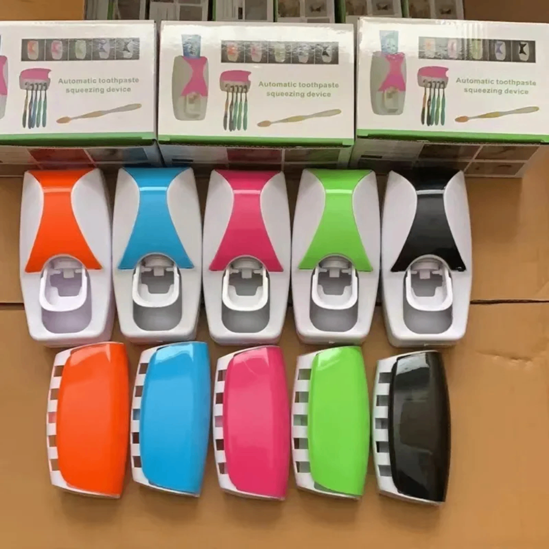 Distributeur automatique de dentifrice