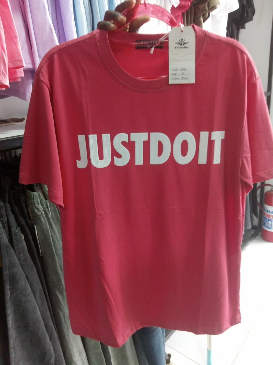 T. Shirts blue, pink and black