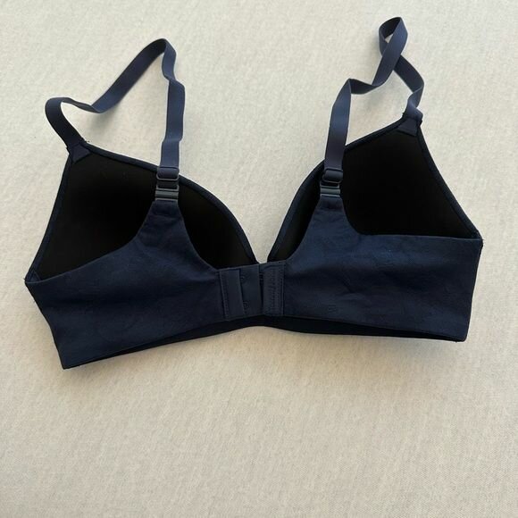 Tommy John Smooth Lightly Lined Wireless Bra Size 34D