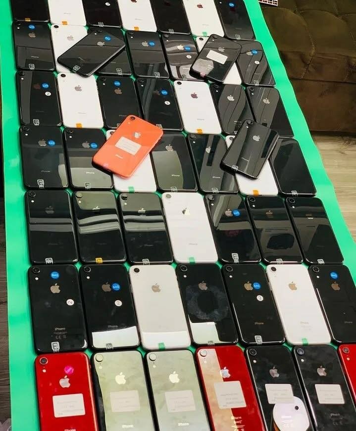IPHONE XR 128GB